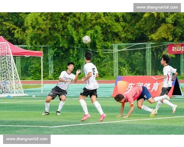 2025 “东润杯” 京启幕，足球少年逐梦绿茵